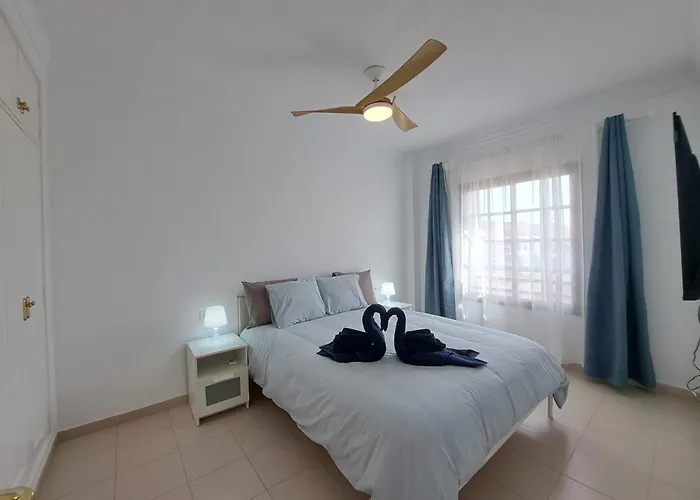 Atlantis 1 One Bedroom Apartment With Ocean View And Pool