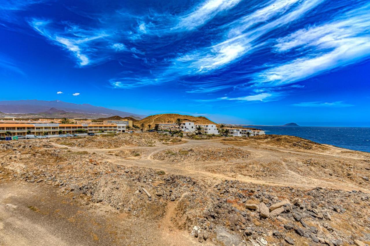 Atlantis 1 One Bedroom Apartment With Ocean View And Pool * Costa Del Silencio