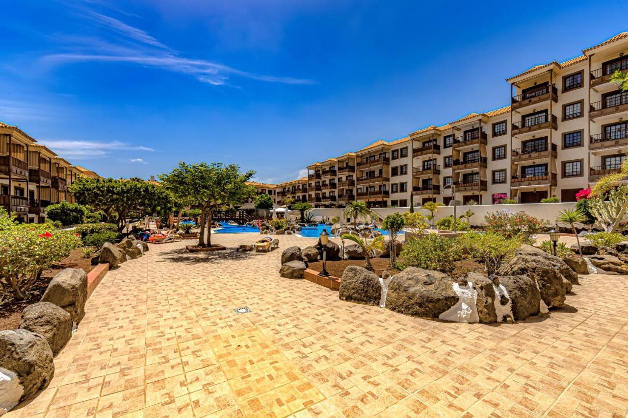Atlantis 1 One Bedroom Apartment With Ocean View And Pool